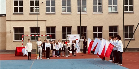 Powiększ grafikę: 234-rocznica-uchwalenia-konstytucji-3-maja-612053.jpg