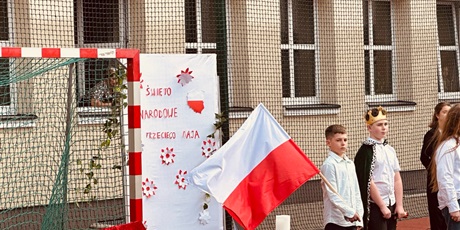 Powiększ grafikę: 234-rocznica-uchwalenia-konstytucji-3-maja-612057.jpg