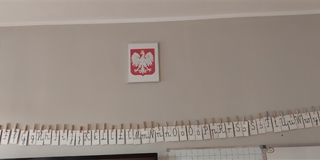 Powiększ grafikę: akcja-wolontariatu-na-rzecz-szkoly-666862.jpg