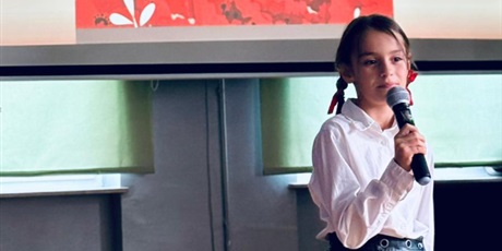 Powiększ grafikę: aktywna-lekcja-historii-o-niepodleglosci-w-mlodszej-grupie-wiekowej-657439.jpg