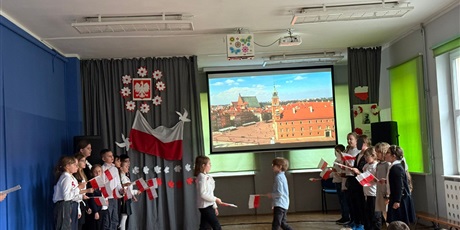 Powiększ grafikę: aktywna-lekcja-historii-o-niepodleglosci-w-mlodszej-grupie-wiekowej-657451.jpg