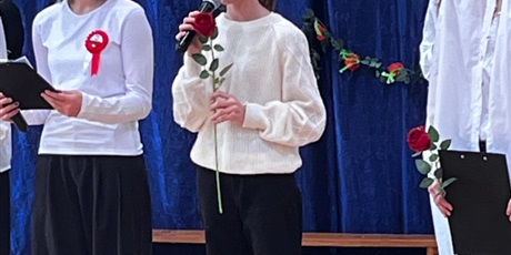 Powiększ grafikę: apel-narodowe-czytanie-jan-z-czarnolasu-666874.jpg