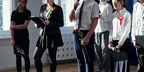 Powiększ grafikę: apel-narodowe-czytanie-jan-z-czarnolasu-666877.jpg