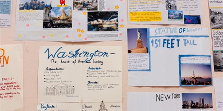 Powiększ grafikę: dzien-jezyka-angielskiego-689017.jpg