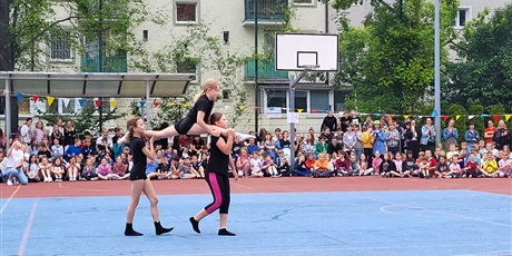 Powiększ grafikę: festyn-rekreacyjno-sportowy-622815.jpg