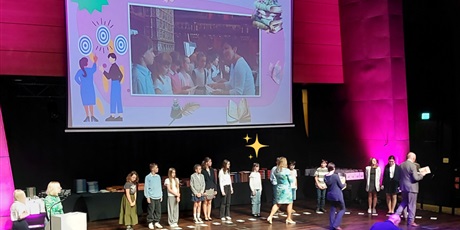 Powiększ grafikę: gala-wielkich-maratonow-czytelniczych-628026.jpg