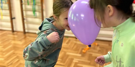 Powiększ grafikę: otrzesiny-klas-pierwszych-649213.jpg