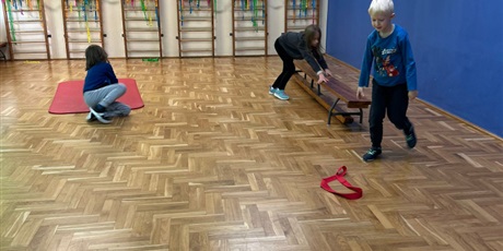 Powiększ grafikę: otrzesiny-klas-pierwszych-649228.jpg