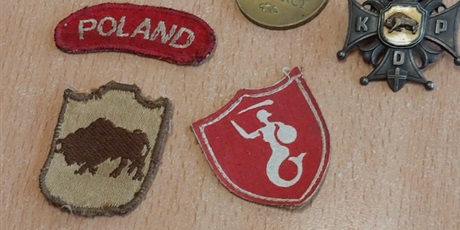 Powiększ grafikę: pamiatki-rodzinne-na-lekcjach-historii-646735.jpg