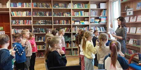 Powiększ grafikę: pasowanie-na-czytelnika-682282.jpg