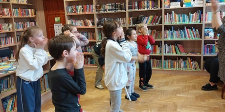 Powiększ grafikę: pasowanie-na-czytelnika-682283.jpg