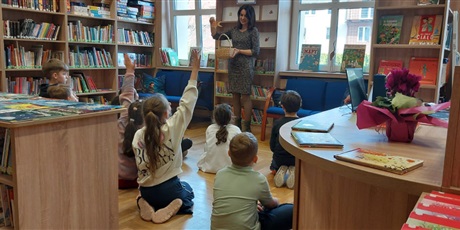 Powiększ grafikę: pasowanie-na-czytelnika-682284.jpg