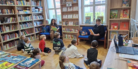 Powiększ grafikę: pasowanie-na-czytelnika-682289.jpg