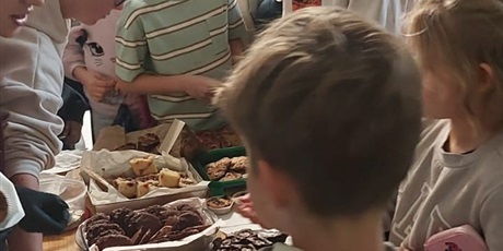 Powiększ grafikę: podsumowanie-miedzynarodowego-miesiaca-bibliotek-szkolnych-653782.jpg