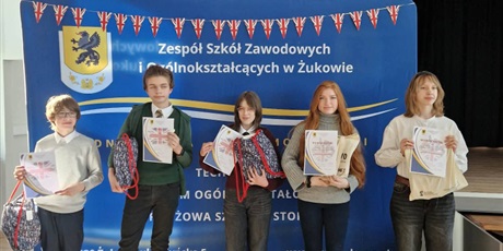 Powiększ grafikę: sukces-w-i-wojewodzkim-konkursie-wiedzy-o-wielkiej-brytanii-676366.jpg