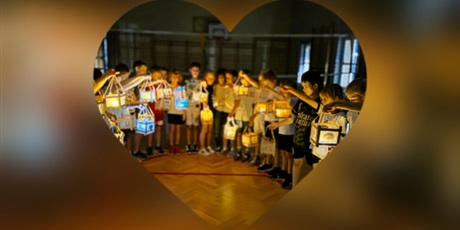 Powiększ grafikę: swiatlo-z-deski-warsztaty-lampionow-652832.jpg