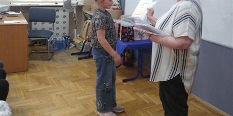 Powiększ grafikę: szkolny-konkurs-czytelmaniak-sp-24-625419.jpg