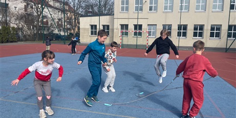 Powiększ grafikę: tydzien-szczescia-i-zdrowia-683497.jpg