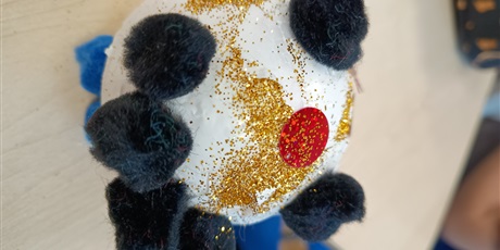 Powiększ grafikę: warsztaty-kreatywne-o-tematyce-swiatecznej-w-klasie-4c-i-6a-664398.jpg